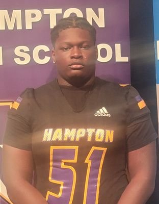 Class of 2024|DL/OL|6'1|235lbs|
NCAA ID: 2302776576|Hampton Highschool (GA)|Blue-Grey All American|
bulldawgg34@gmail.com