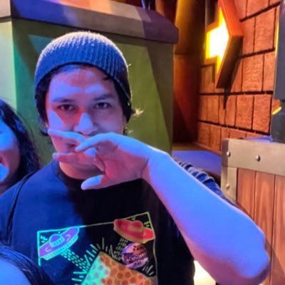 SF Giants & 49ers - OSRS and classic wow - Pop punk or bust - Will die for my cat
