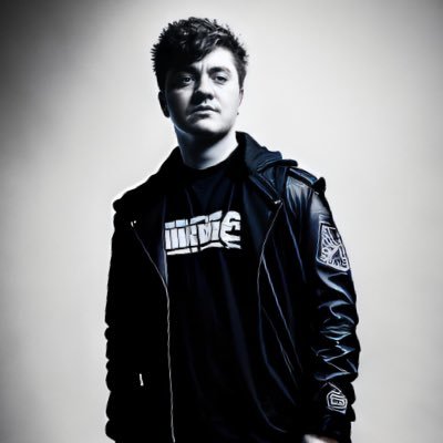 HimothyHazardus's profile picture. 🏳️‍⚧️🚹 Worldly re-pubescent non-practicing intellectual hillbilly raised on coal dust & cornbread. The 🛍️ under my 👀 are Chattahucci. 🤠