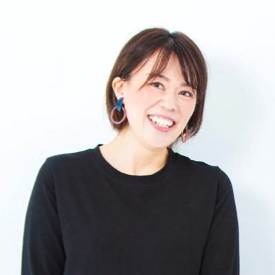 SNS発信×広告=ブランディング確立/▶︎広告で売れるコンテンツのお手伝い🫧マーケ/運用/戦略設計・広告運用〜分析までマルっと対応◎ 個人企業〜法人まで対応