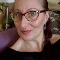 Lisa ‘Mockingjay’ Newens (@perfumeflogger) 's Twitter Profile Photo