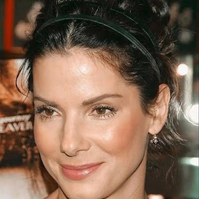 Am Sandra bullock . American actress . This is my new account . Good day fans😍😜