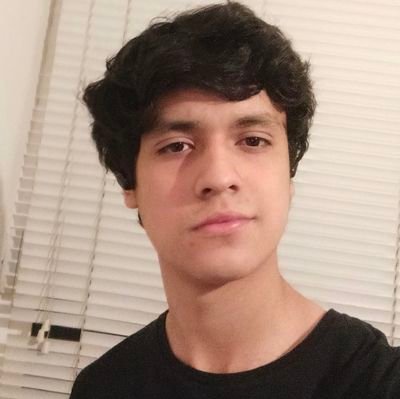 Joven apasionado por la tecnología y informática. Con el objetivo de convertirse en desarrollador de software.