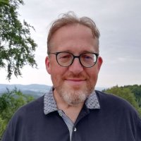 Heinz W. Warnemann #peace 🇺🇦 🌈 🥨 🧘‍♂️ (@warnemann) Twitter profile photo