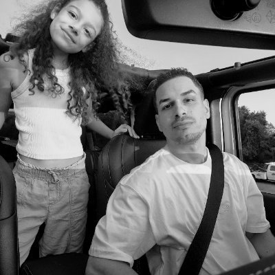 XFLOW_Em's profile picture. 