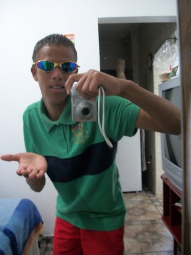 mmeninoo ,com um sonho aa esperÁ