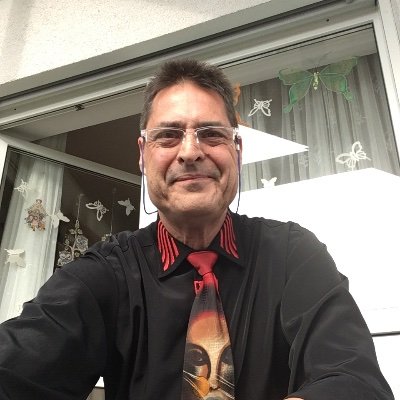 Zeusanwalt23377's profile picture. Gamer Acc komme aus Bayern und Opa aber immer noch am zocken
https://t.co/46ZZe7U51e
DM only here or live on Twitch