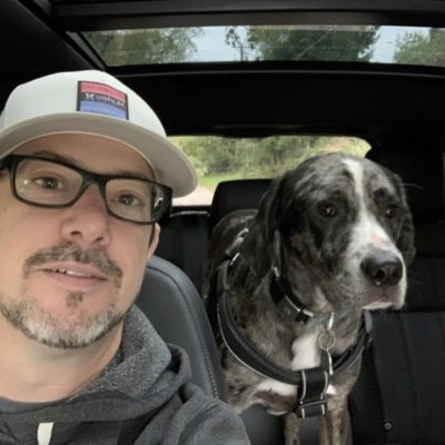 mikethomas463's profile picture. still working & tweeting 👷‍♂️🌏