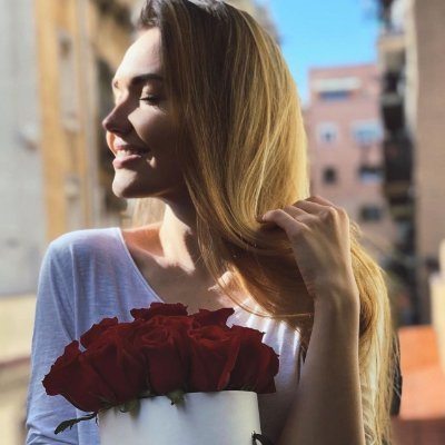 imOlivia19's profile picture. #travel #work