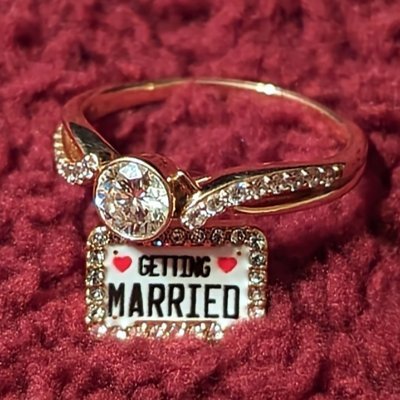 Getting married! 💍

https://t.co/CyeOrnrRkD