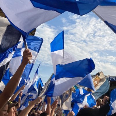 chlo_02_'s profile picture. 💙🤍