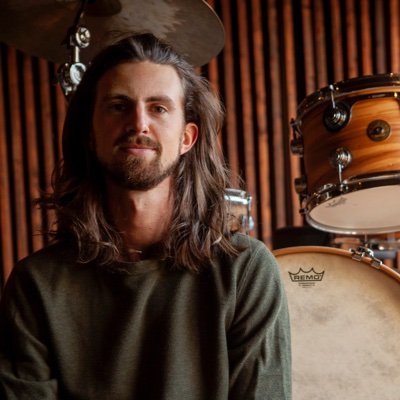 Drummer and Teacher, specializing in teaching improvisation and creativity - https://t.co/bEZcIwUPXB for step-by-step courses for all levels. Find your freedom.