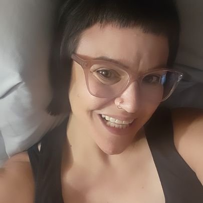 ZurbaMommyOf2's profile picture. 