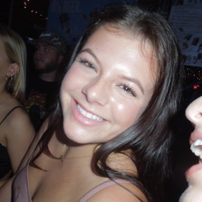 MikennaMondul's profile picture. uf