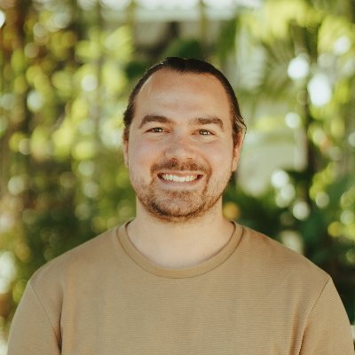 Copywriter. Coach. Made 7 figures for clients with email. I’ll help you escape your 9 to 5. Over 600+ students. Get your first $5K month in 3-6 months. ↓