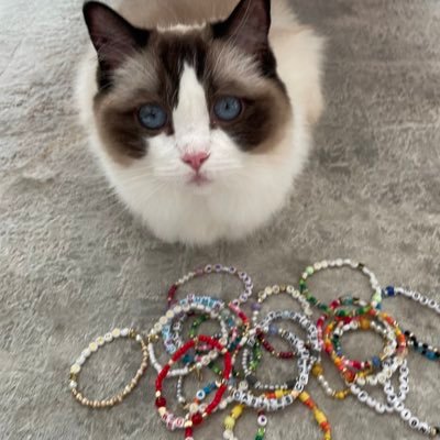 eellmmaa_'s profile picture. 