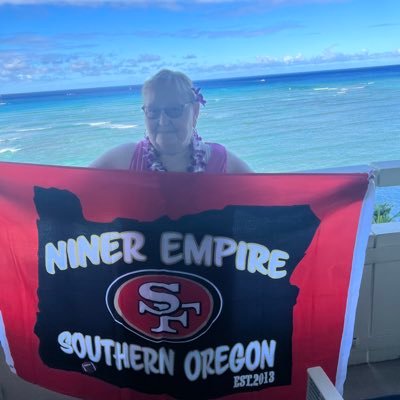 Niner Empire Southern Oregon was established in 2013 and is an official Fan Chapter of the San Francisco 49ers.