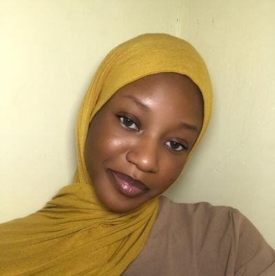 ZainabNewm Profile Picture