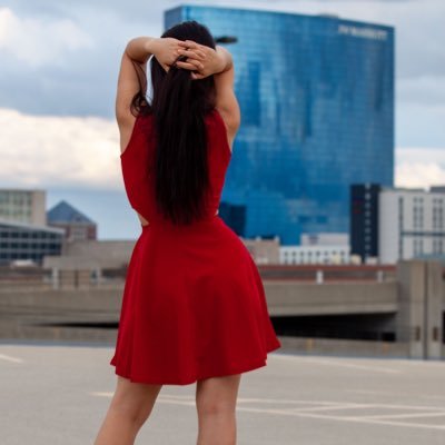 SucculentSasaki's profile picture. Companion of gentlemen, connoisseur of the culinary arts, traveler of the world, and reader of books.