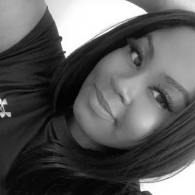 ___itsmomo's profile picture. 