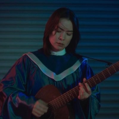 trechos de músicas da mitski (@mitskileaks)