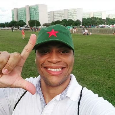 Lutamos e vencemos ,dia 1 de janeiro de 2023 estarei em Brasília pra posse de Lula,sonho irá se realizar.  Pisciano 40 anos sou de 1983.✊🏾🚩