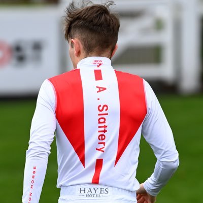 22 year old, Professional jockey. 2019 Champion Apprentice. Represented by Kevin O Ryan in 🇮🇪 and Michael Adolphson in 🇦🇪 Sponsored by Hayes’ Hotel.