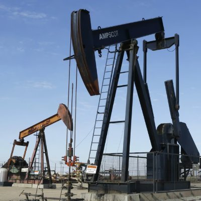 Recently permitted oil wells near homes in California