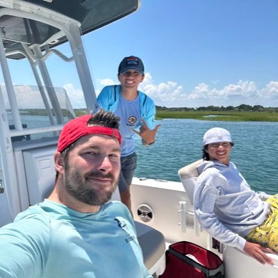 RonStopable15's profile picture. Father, Husband, and Semi-Professional Air Guitarist🎸                 
Go Flames 🔥 Business 🦅 LU ‘22 📍MD ➡️ TX ➡️ NC 🇺🇸