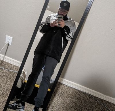 ItsThinGtwo's profile picture. Former @Gearsofwar Professional Player.   

Just me against the world.