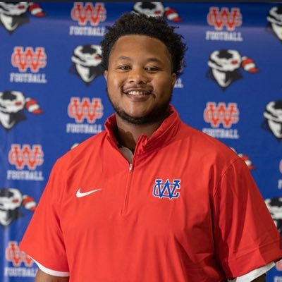 DL coach @wcpioneerfb #pioneernation 🟥🟦. NPA DLINE coach & DL TRAINER (this is for my mom❣️) Jeremiah 29:11 @ONEWAYINC1