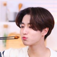 Han Jisung RP(@LittleIcePunk) 's Twitter Profile Photo