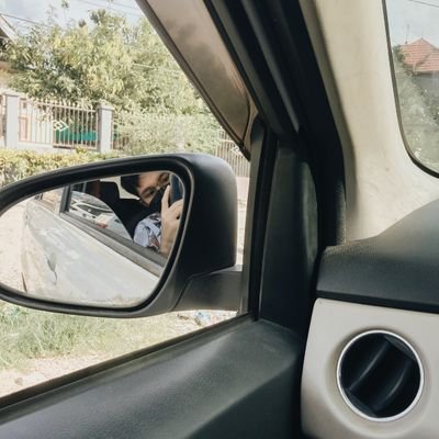 gardenstud's profile picture. 𝒘𝒊𝒕𝒉 𝒘𝒉𝒐𝒎 𝒚𝒐𝒖 𝒘𝒆𝒑𝒕. - 𝑲𝒂𝒉𝒍𝒊𝒍 𝑮𝒊𝒃𝒓𝒂𝒏