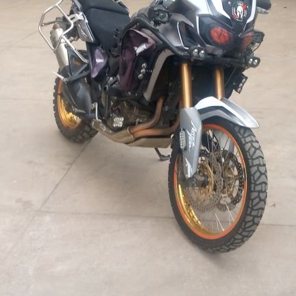 AdiIbra's profile picture. وَاعْتَصِمُوا بِحَبْلِ اللَّهِ جَمِيعًا وَلَا تَفَرَّقُوا ۚ