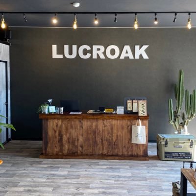 lucroak2531's profile picture. 埼玉県東松山市にあるアウトドア用品セレクトショップです。アパレル、雑貨なども取り揃えております。  https://t.co/ojsdAXj3ZR