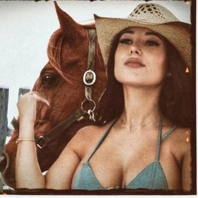 VaronaSanchez1's profile picture. ‼️Angie Varona Fans‼️ ❗️❕My Only Fanpage Account❕❗️ Law School Grad⚖️ Life OF Angie👸🏼♍ 🦋❤️ Miami FL🇺🇸🌈🌴🏞 @Bang Energy Drink @VPX Sports @Fashion Nova
