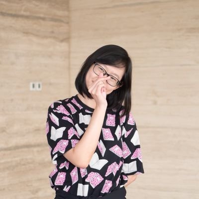 novenadelweis's profile picture. Trying to be cool, but often fail at second attempt.