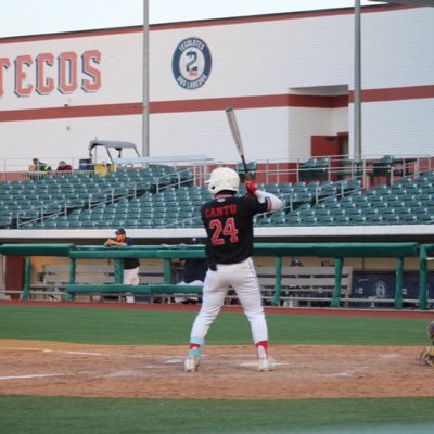 19 años /Latino Pelotero⚾️/ Dios primero ✝️ Lc 25’