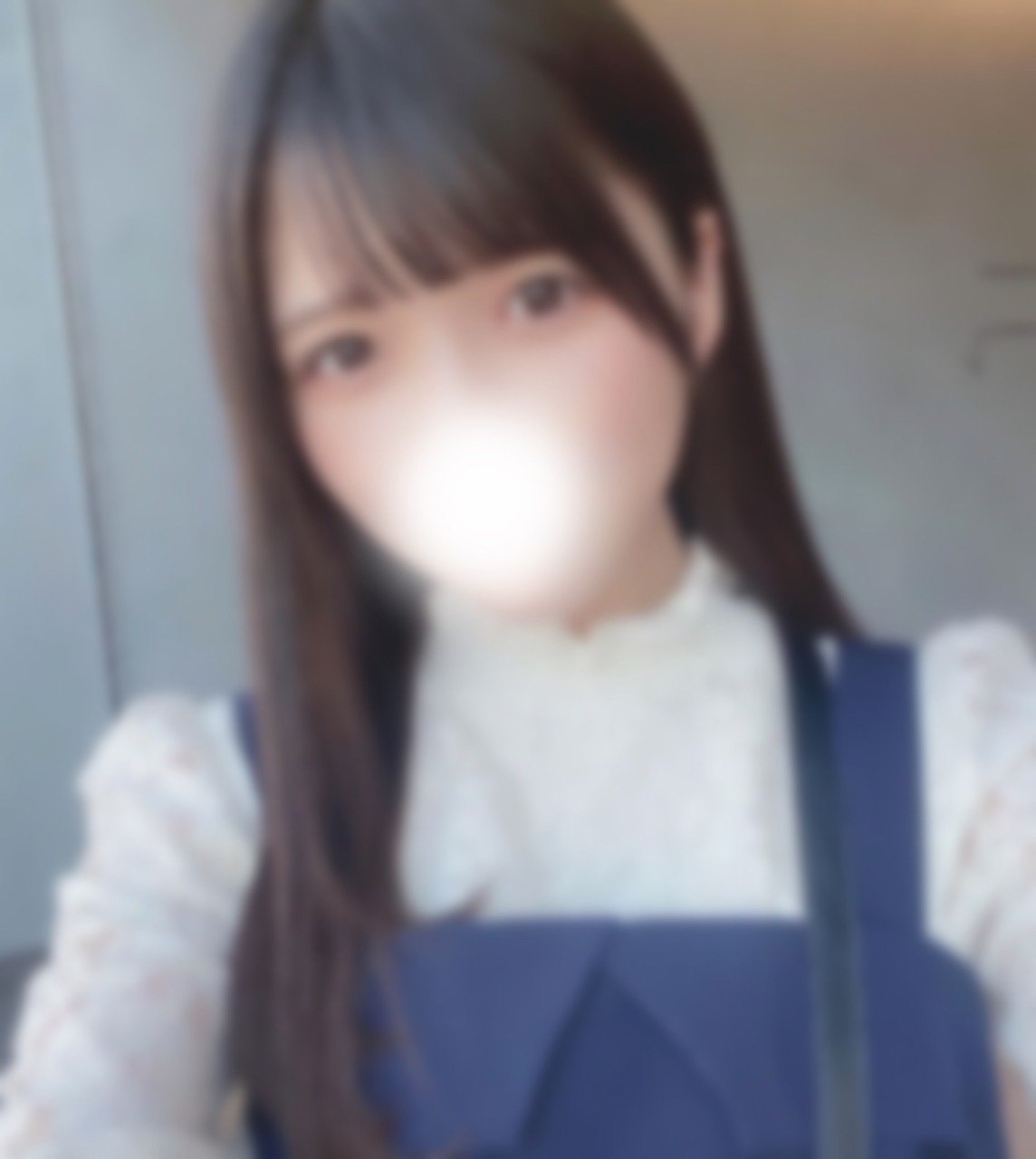 22/欲求不満。
定期可能な人募集しています。
フォロワーなったらメッセしますね🍒