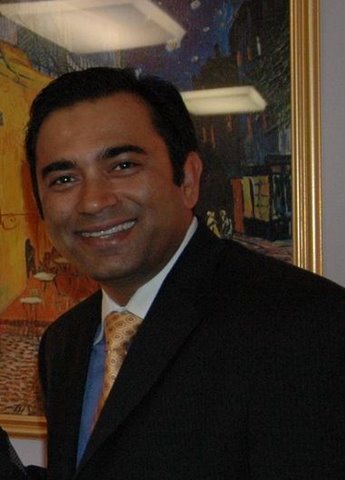 Pankaj Karan,MD
Helping people look more beautiful and youthful
Fotona Erbium and NdYag laser
Zerona Body Slimming, Smartlipo, Viora Cellulite Reduction