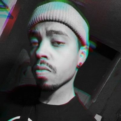 LeonardS_Barbos's profile picture. Socializando com humanos enquanto aguardo resgate marciano 👽