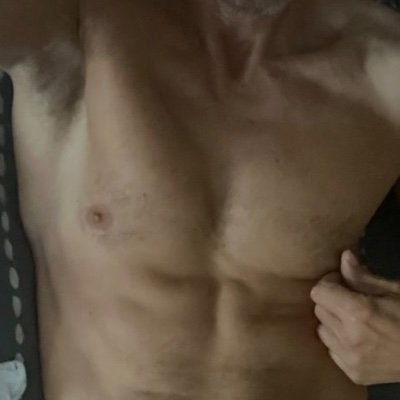 Just another late-blooming, 6’2”,
50-Something, Bi-Curious, Newb Exhibitionist
If it’s my Tweet, it’s me