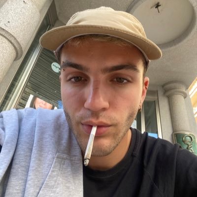 _chechw's profile picture. kiss my ass🍰🍰🍰💋💋💋