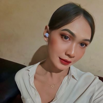 bididwyn's profile picture. Don't be a bitch if you can't bitch better ;) •IG : bidwiyan •