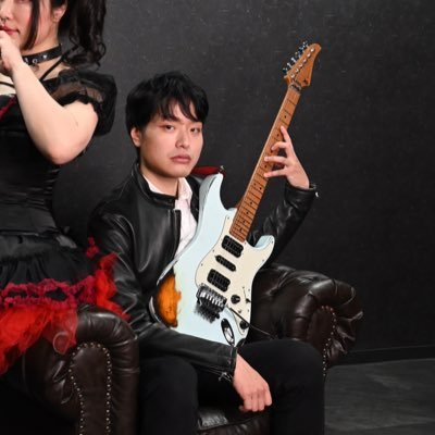 ギタリスト/PA/RECエンジニア。冥土ぱんのギター。絶望苺楽團のギター。36歳。奈良出身。怪獣が好きです。