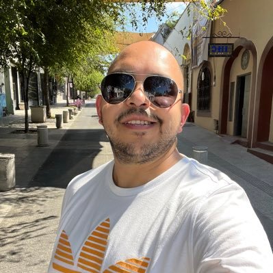 🌈♓️ •👬@ivano_vm •Digital Manager @kiamexico •Emprendedor •📍CDMX