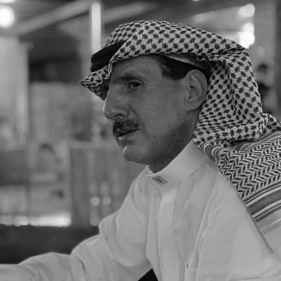 د. صالح عبدالله الخلف دكتوراه في علم النفس العيادي. كائن يحاول أن يكون إنساناً حقيقيا .