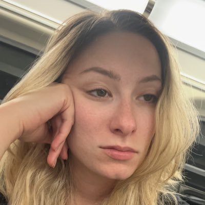 chloererb's profile picture. mondays, am i right?