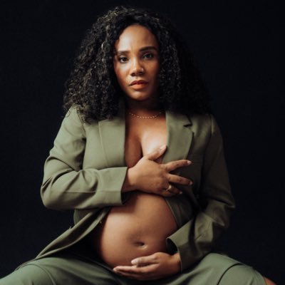 HenyCuesta's profile picture. Black Woman - ArTivista|Cineasta                  fundadora y directora de @cimarronpro