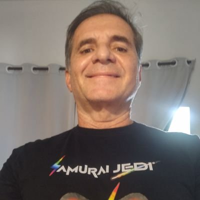 Palestrante, Sátiro, Escritor, Músico, Místico. Samurai Jedi.
minha antiga conta era Rey Biannchi. Rey Bianchy.
https://t.co/TnjrFSZN61